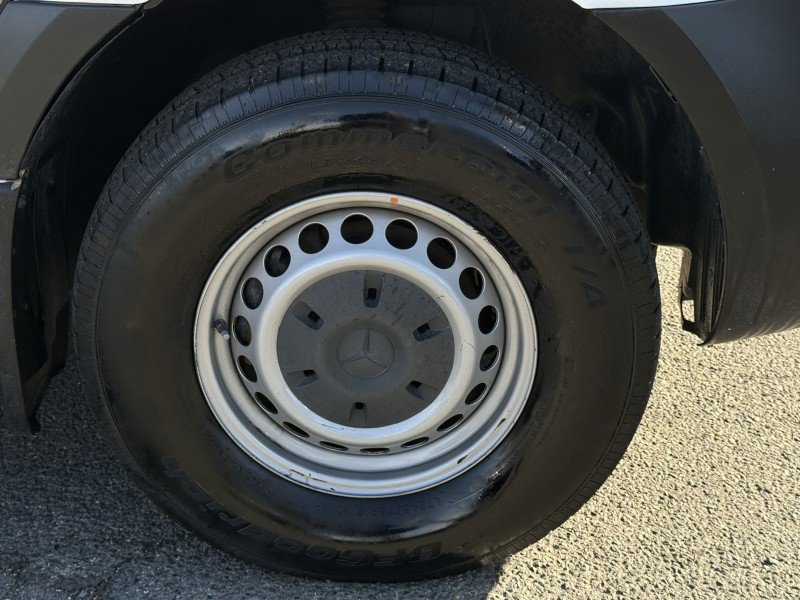 Used 2020 Mercedes-Benz Sprinter 2500 image 27