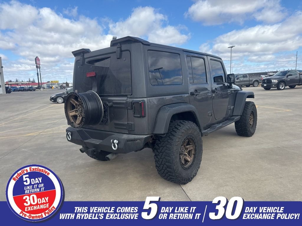 Used 2017 Jeep Wrangler Unlimited Rubicon w/ Cold Weather Group image 5