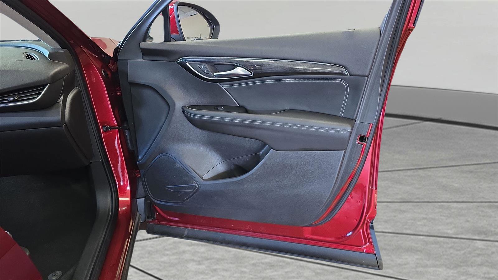 Used 2022 Buick Envision Essence w/ Safety Package image 15