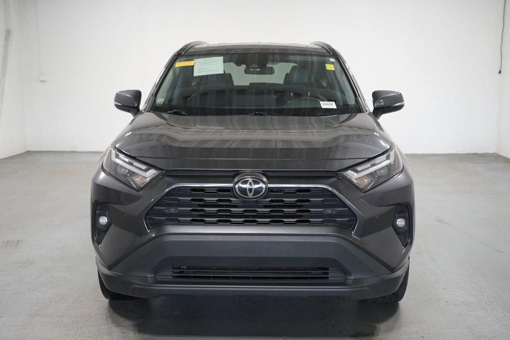 Used 2023 Toyota RAV4 XLE Premium FWD image 2