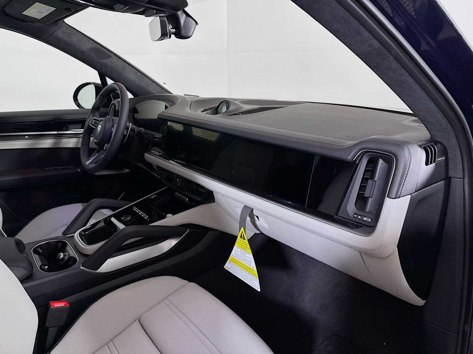 New 2025 Porsche Cayenne Turbo AWD/4WD image 22