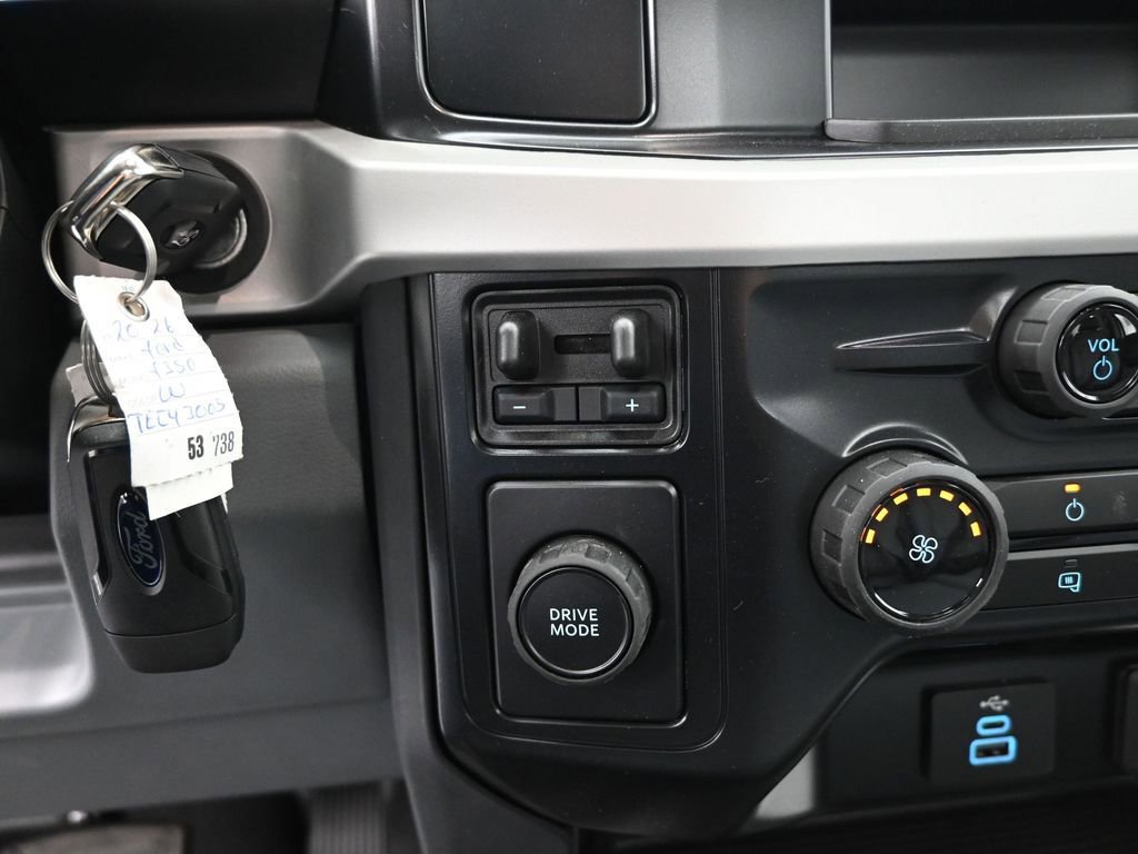 New 2026 Ford F350 XL w/ XL Chrome Package RWD image 14