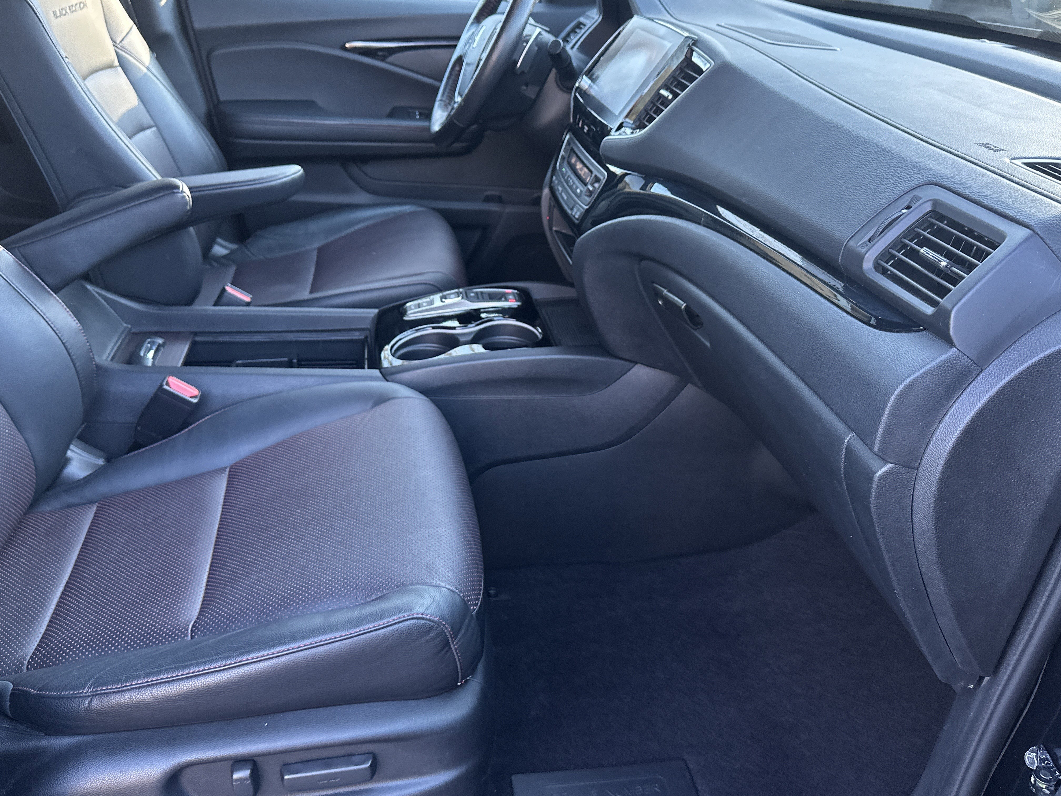Used 2023 Honda Ridgeline Black Edition image 17