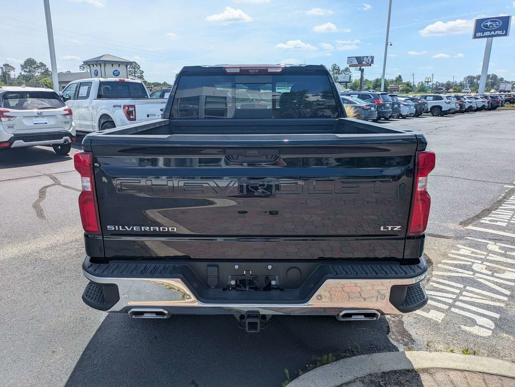 Used 2025 Chevrolet Silverado 1500 LTZ w/ Technology Package AWD/4WD image 6