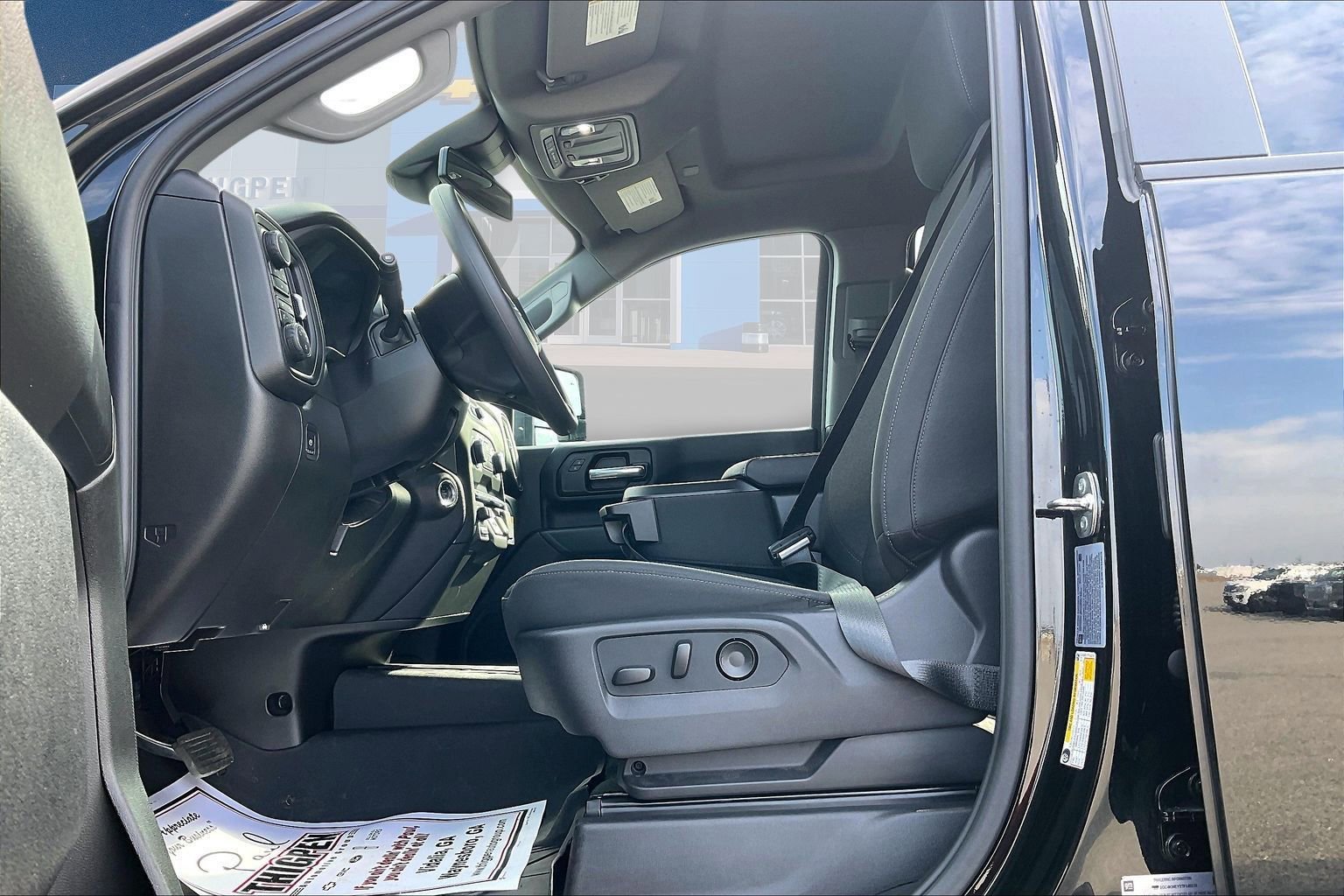 Used 2026 Chevrolet Silverado 2500 Custom w/ Custom Value Package image 22