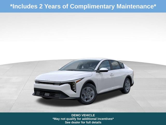 New 2025 Kia K4 LX