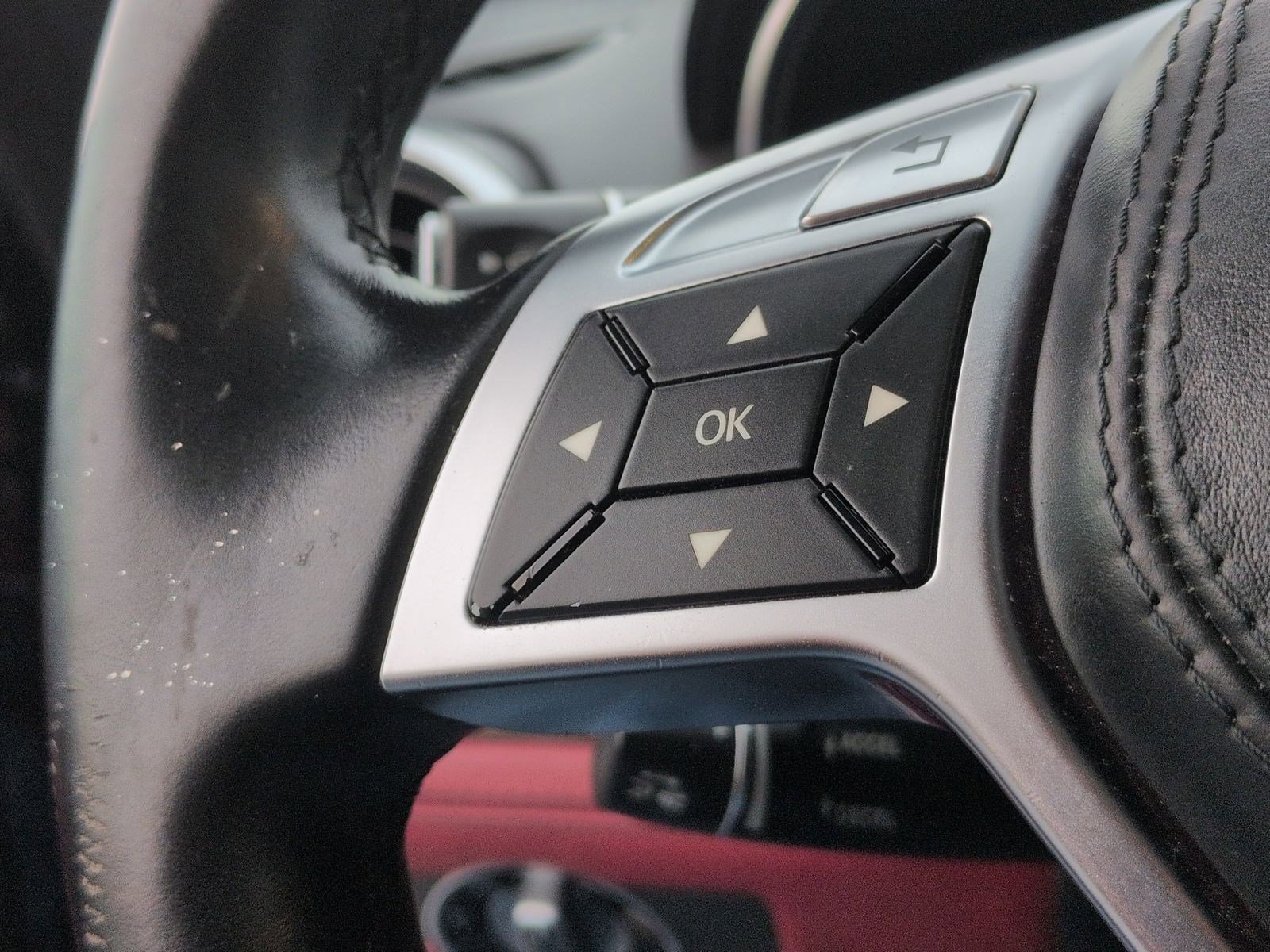 Used 2013 Mercedes-Benz SL 550 image 19