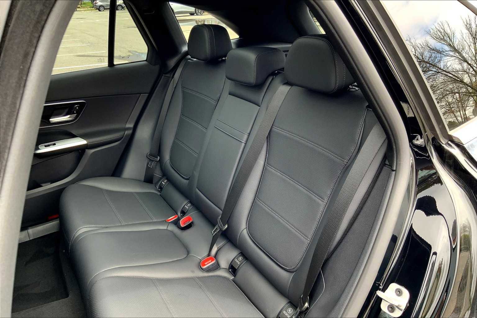 Certified 2025 Mercedes-Benz GLC 300 4MATIC image 13
