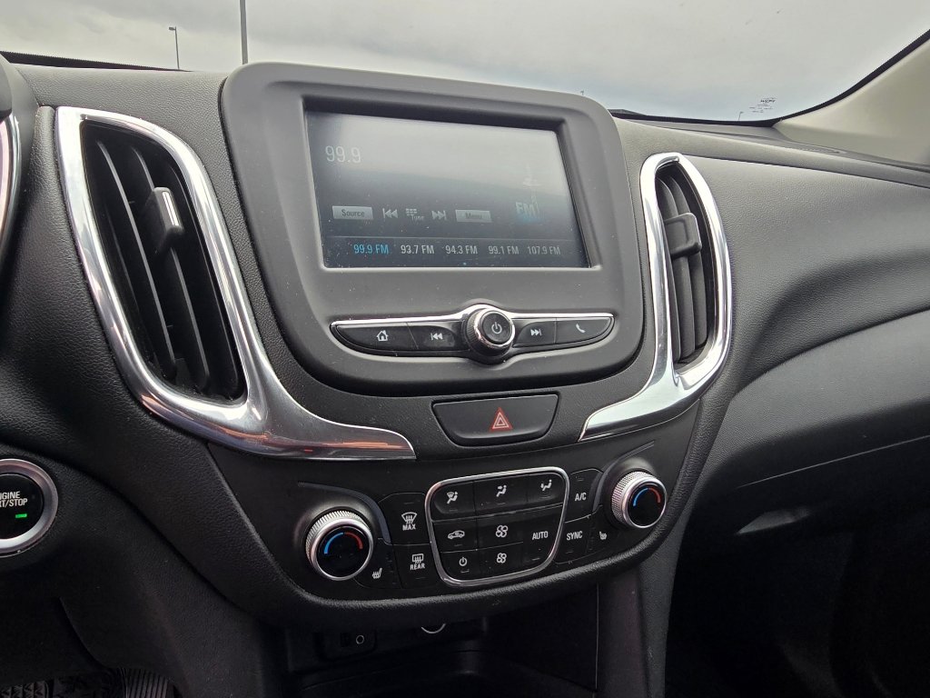 Used 2018 Chevrolet Equinox LT image 22