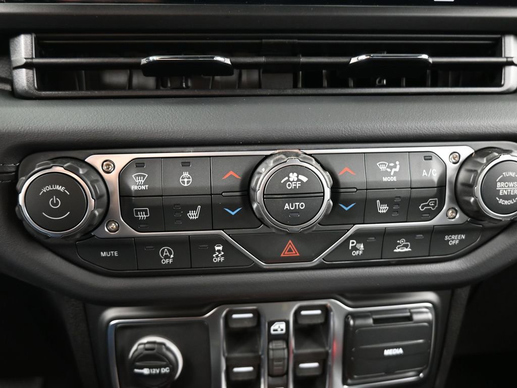 New 2026 Jeep Wrangler Unlimited Rubicon image 18