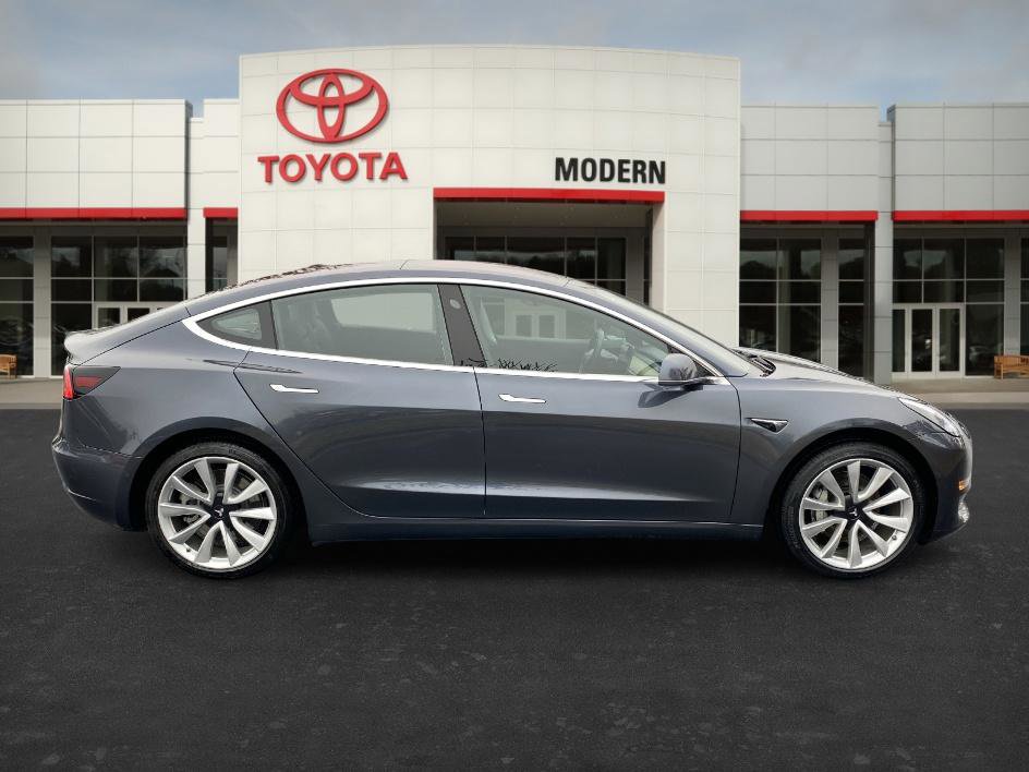 Used 2018 Tesla Model 3 Long Range image 4