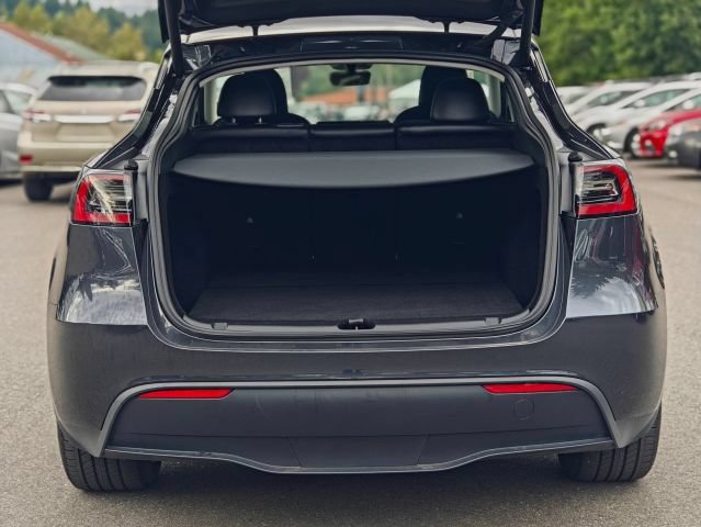 Used 2025 Tesla Model Y Long Range AWD/4WD image 60