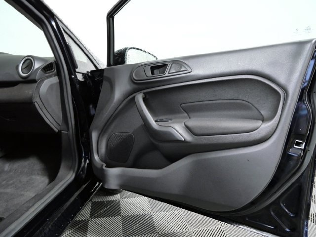 Used 2017 Ford Fiesta SE FWD image 9