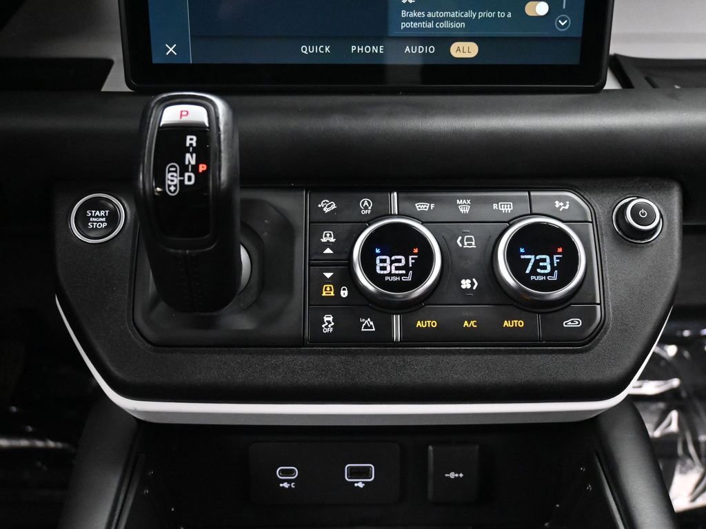 Used 2020 Land Rover Defender 110 HSE image 35