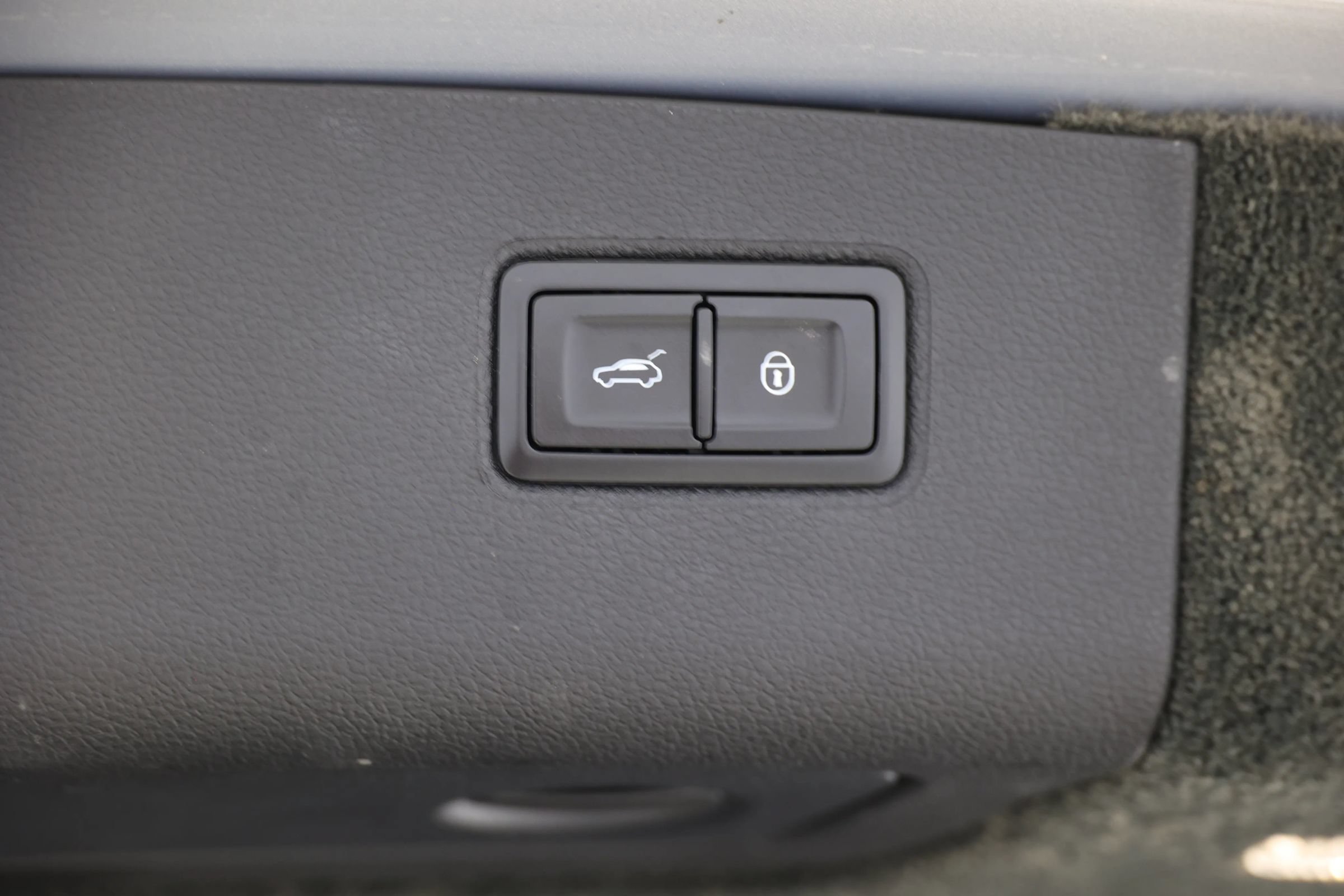 Used 2018 Bentley Bentayga Onyx Edition AWD/4WD image 79
