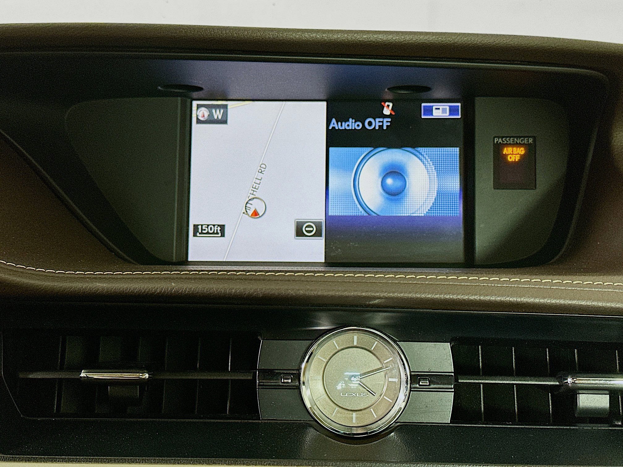 Used 2016 Lexus ES 350 w/ Navigation System Package image 22