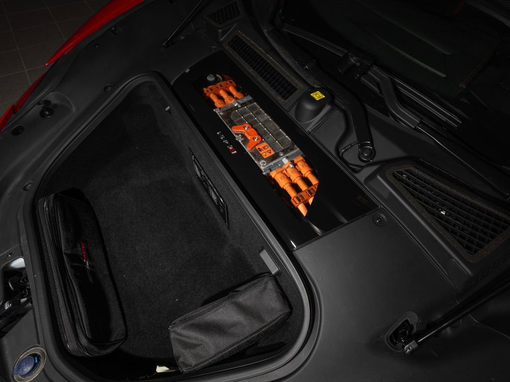 Used 2021 Ferrari SF90 Stradale AWD/4WD image 28