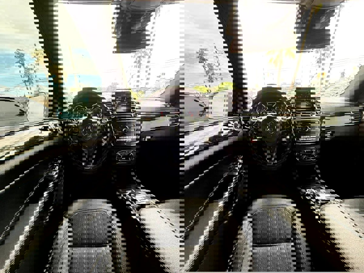 Used 2019 Mercedes-Benz GLS 450 4MATIC image 31