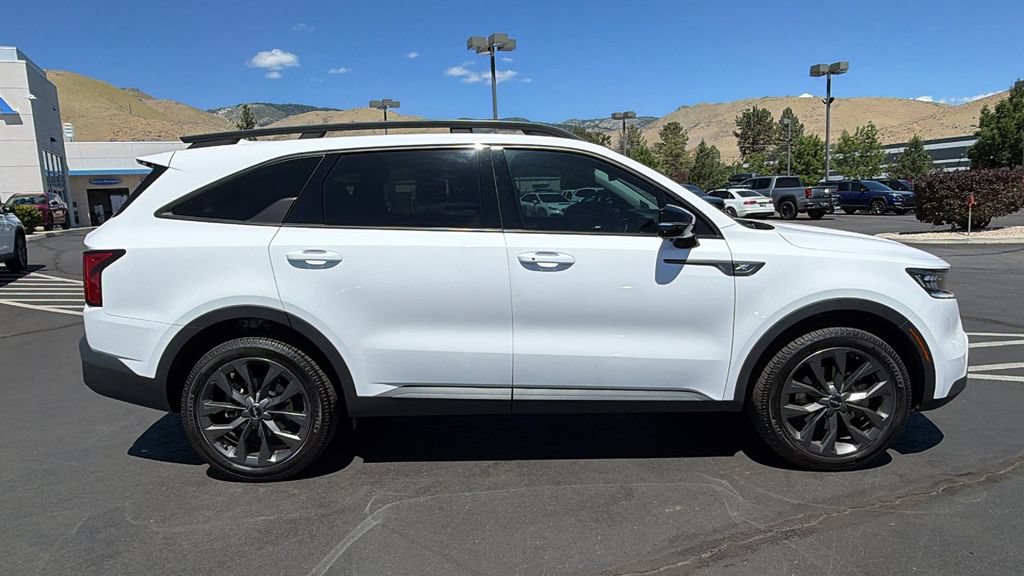 Used 2023 Kia Sorento SX Prestige AWD/4WD image 2