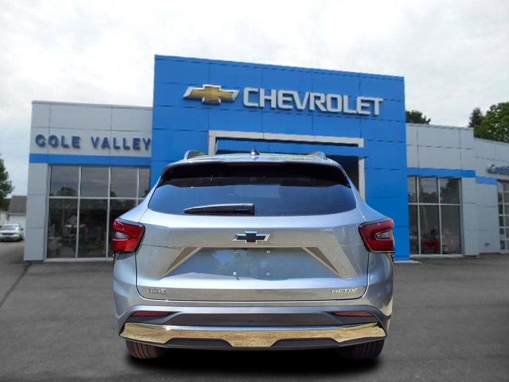 New 2025 Chevrolet Trax ACTIV w/ Sunroof Package image 3