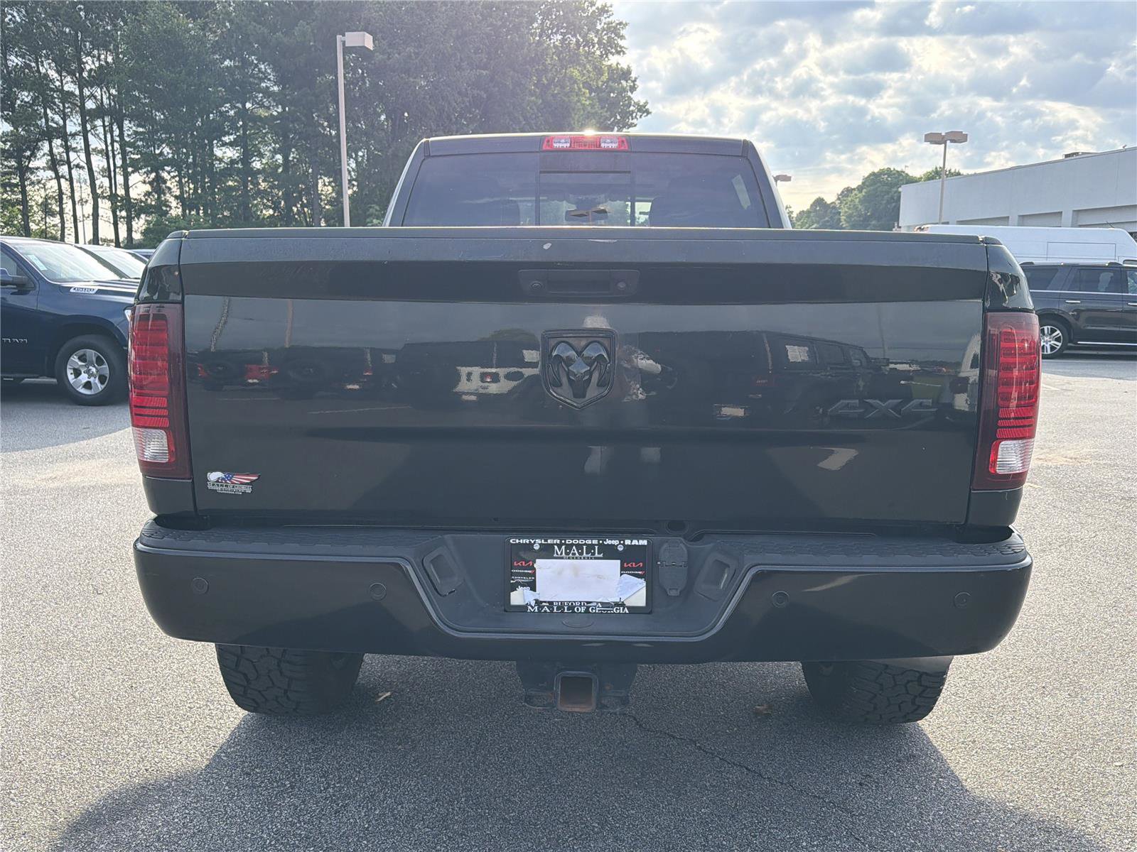 Used 2018 RAM 2500 Laramie w/ Sport Appearance Group AWD/4WD image 7