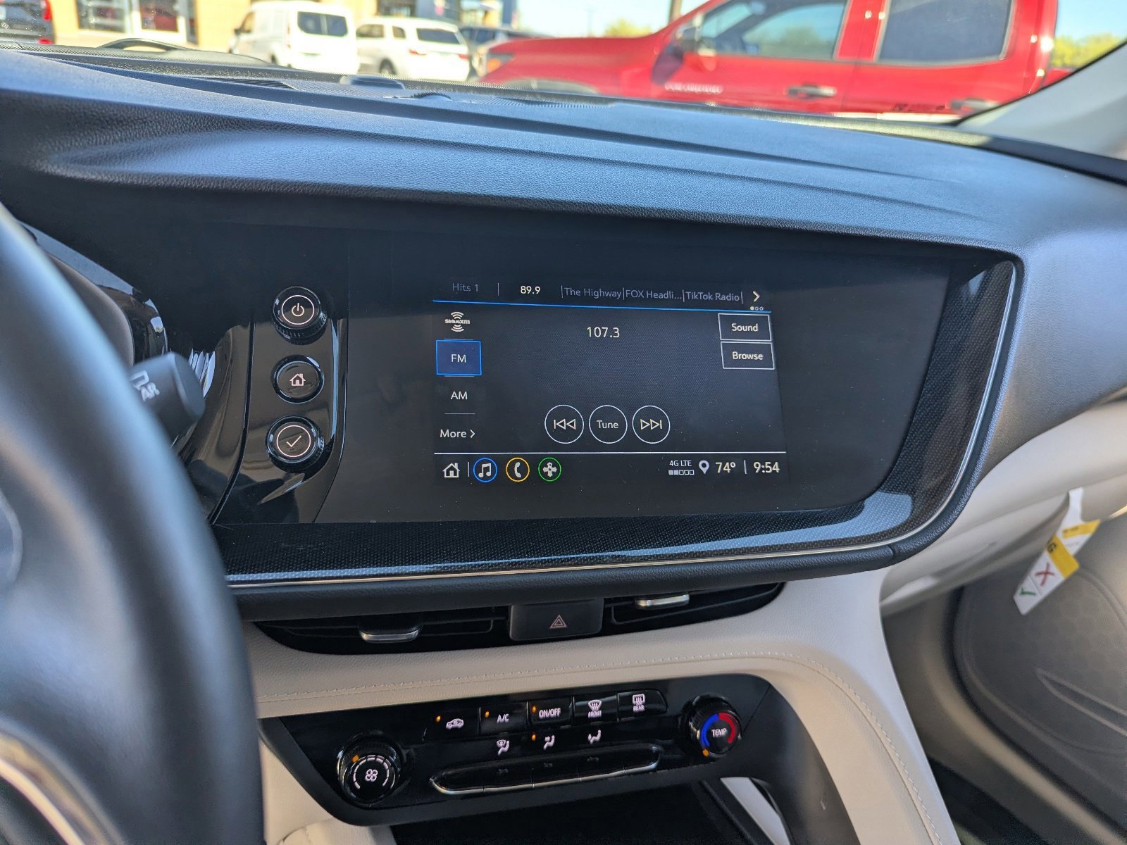 Used 2023 Buick Envision Preferred image 26