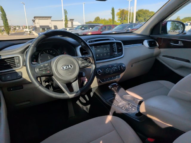 Used 2017 Kia Sorento FWD w/ LX Convenience Package image 24