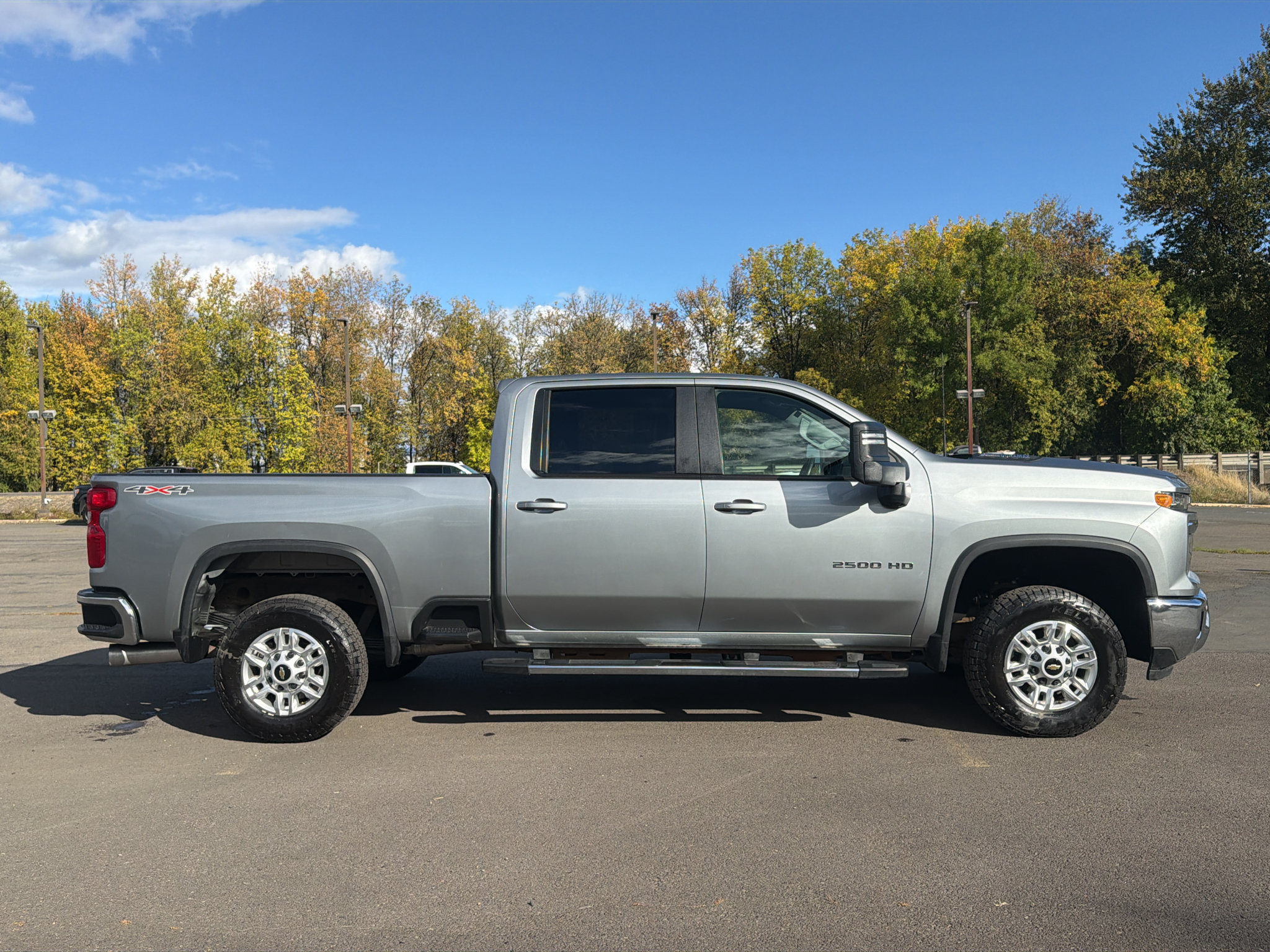 Used 2025 Chevrolet Silverado 2500 LT w/ Safety Package AWD/4WD image 11
