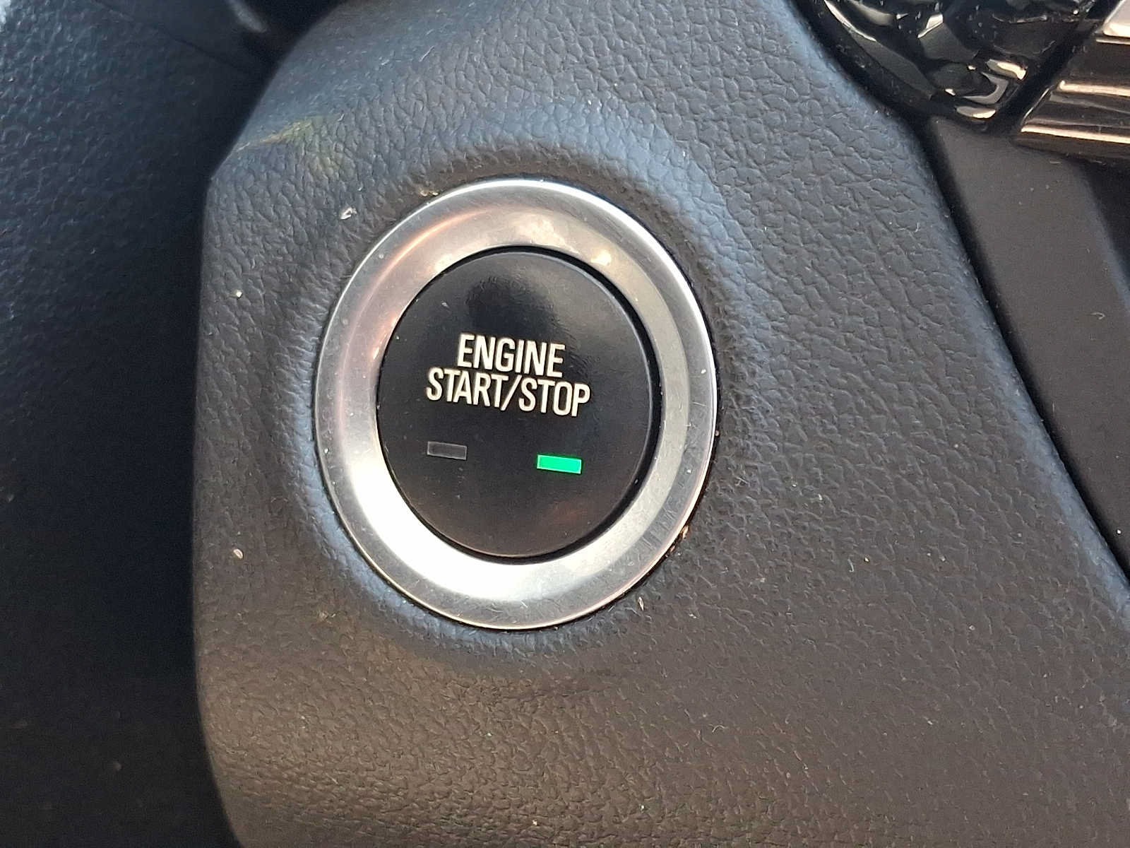 Used 2019 Buick Envision Essence AWD/4WD image 23