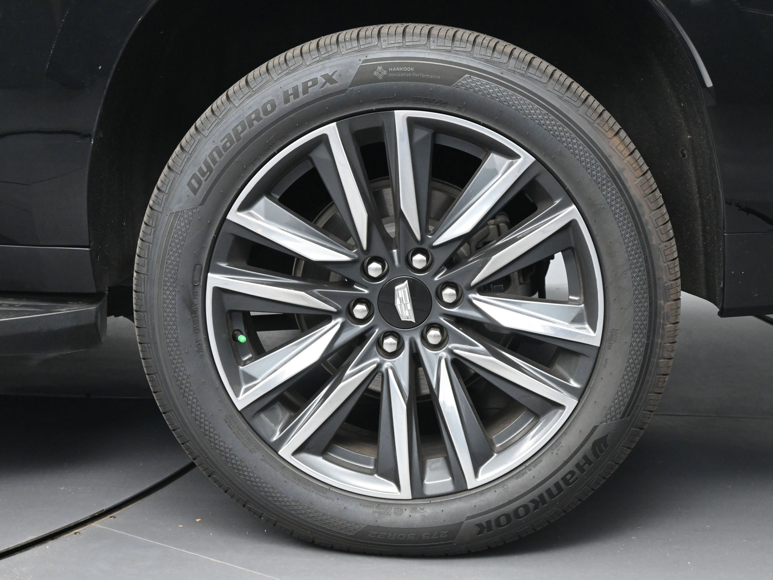 Used 2023 Cadillac Escalade ESV Sport image 18