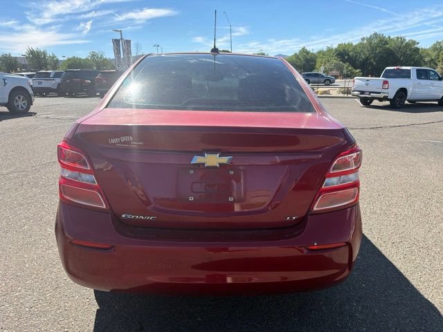 Used 2018 Chevrolet Sonic LT w/ Convenience Package FWD image 4