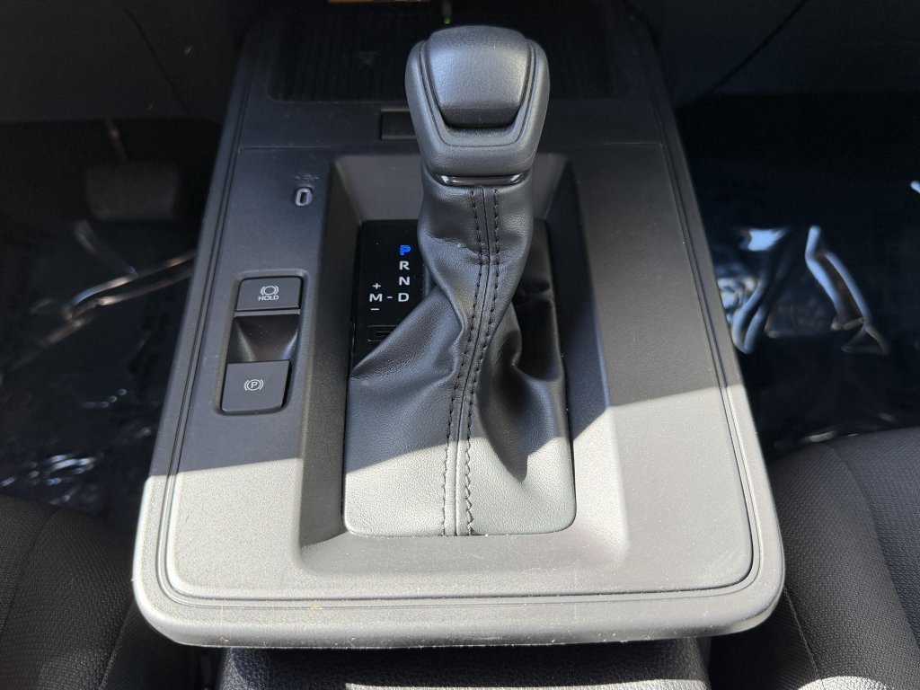 Used 2026 Toyota Corolla Cross LE image 23