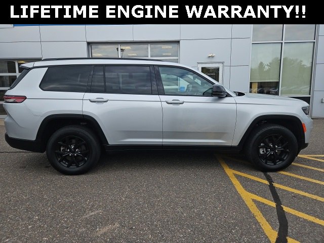 Used 2024 Jeep Grand Cherokee L Laredo image 8