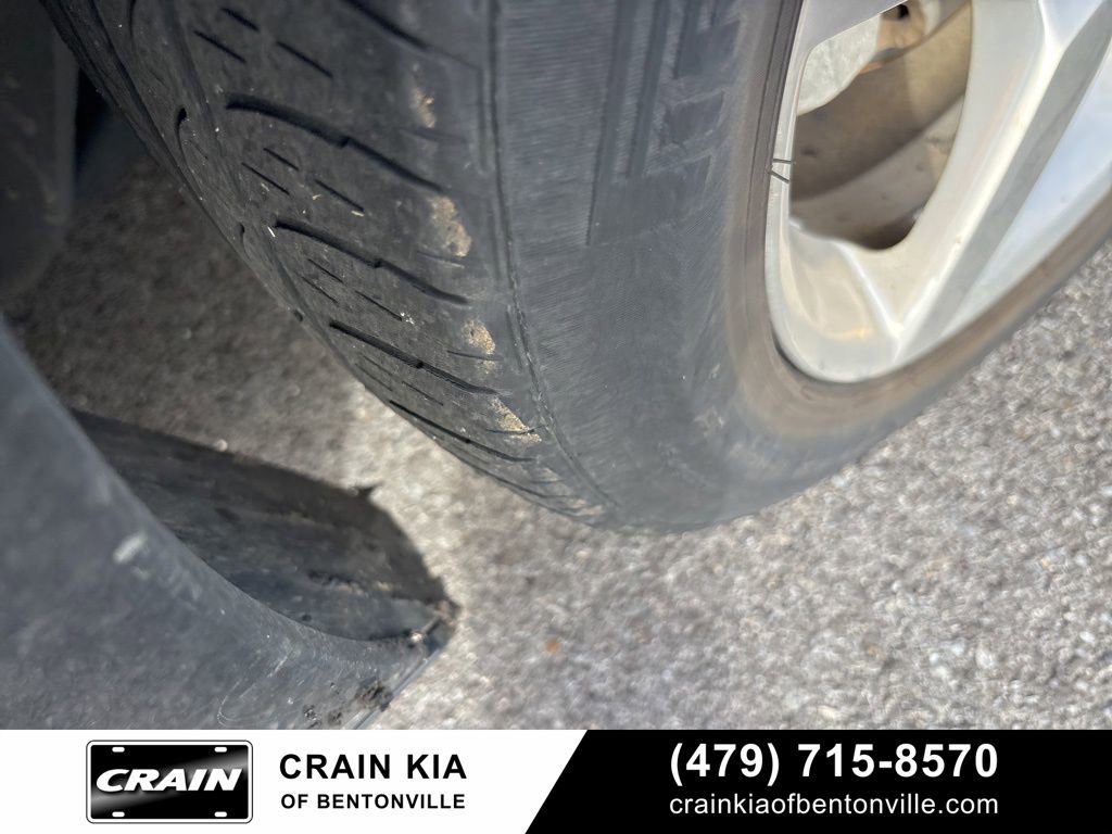 Used 2013 Chevrolet Camaro LT image 13