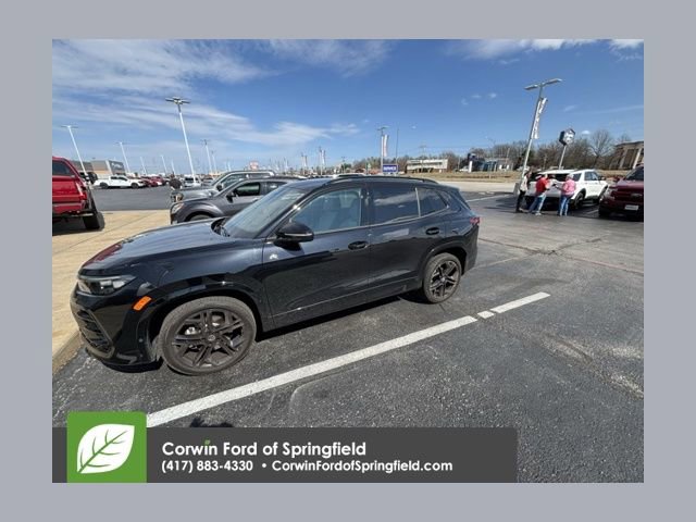 Used 2025 Volkswagen Tiguan SE R-Line