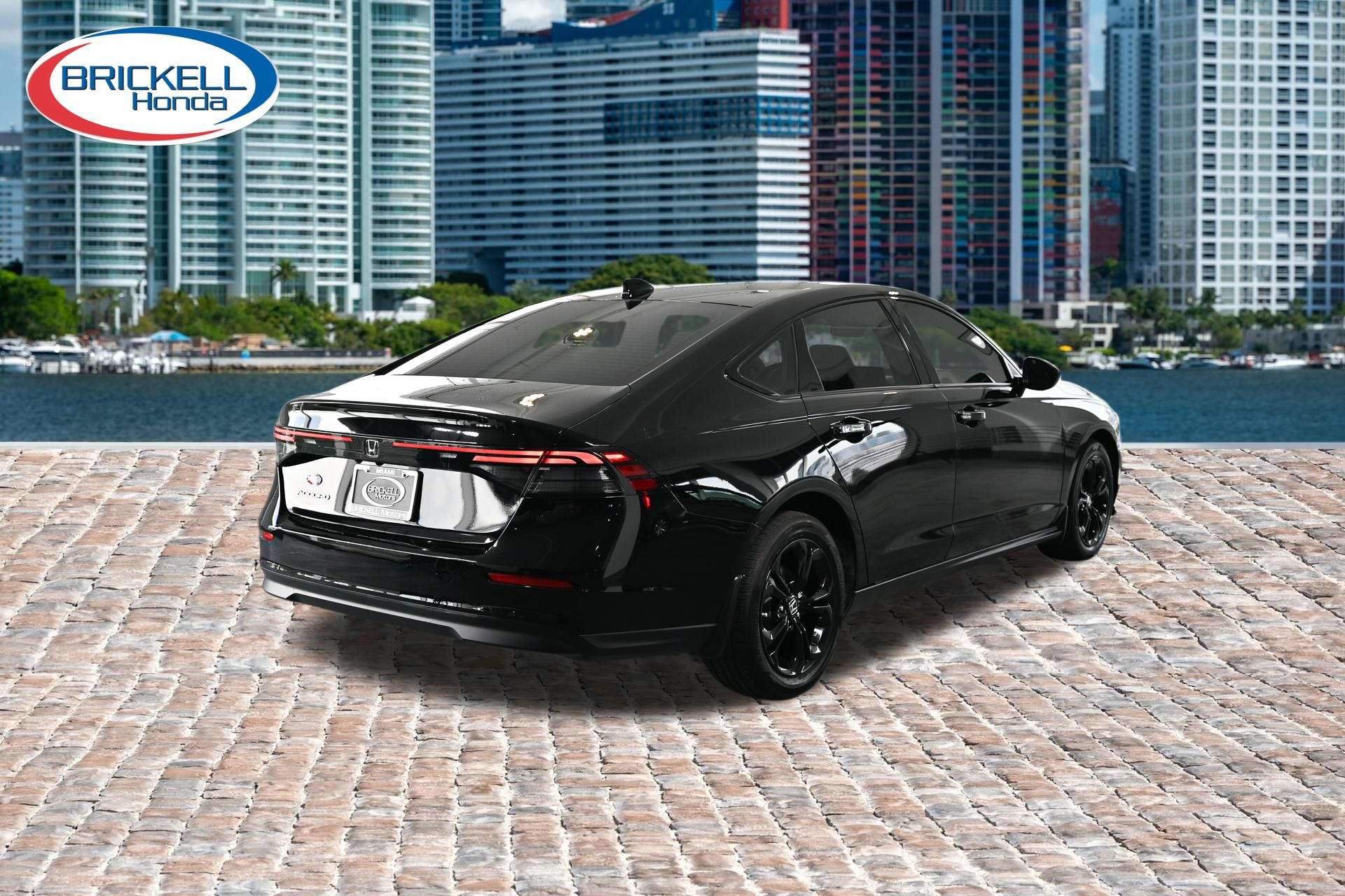 Certified 2025 Honda Accord SE image 4