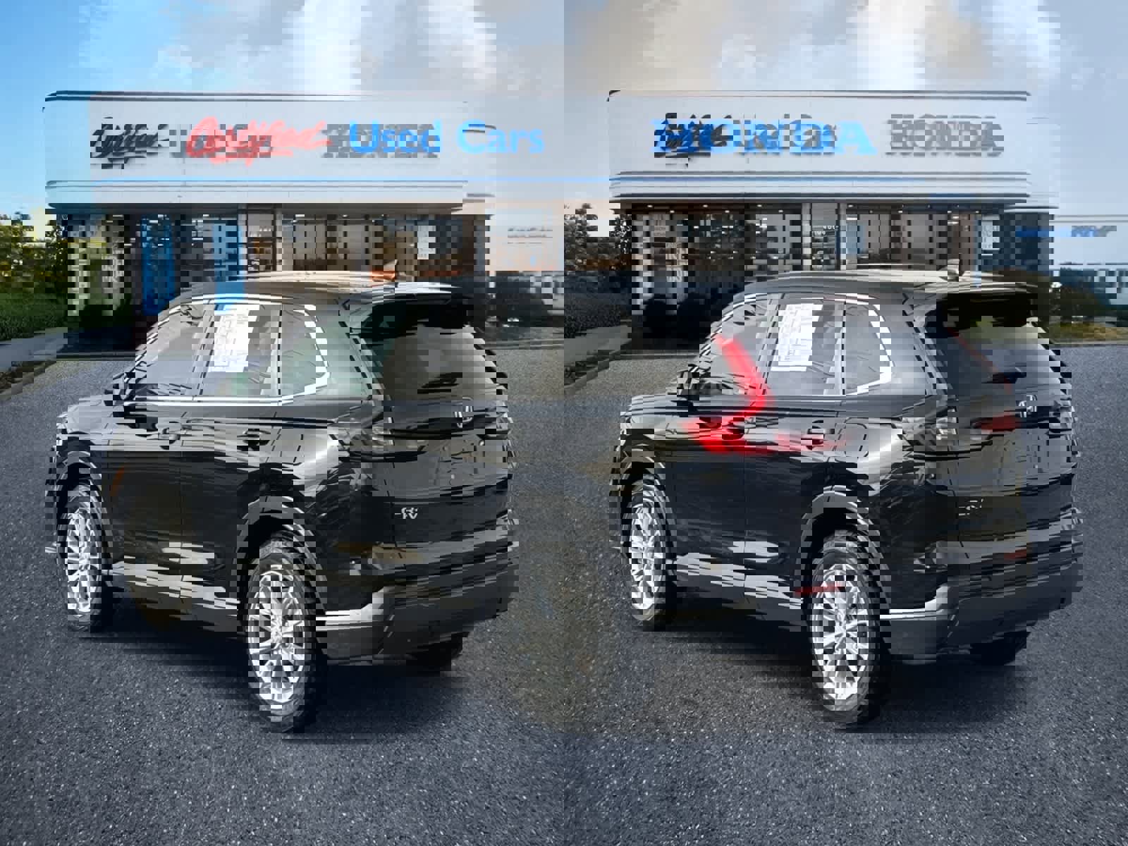 Used 2024 Honda CR-V EX image 3