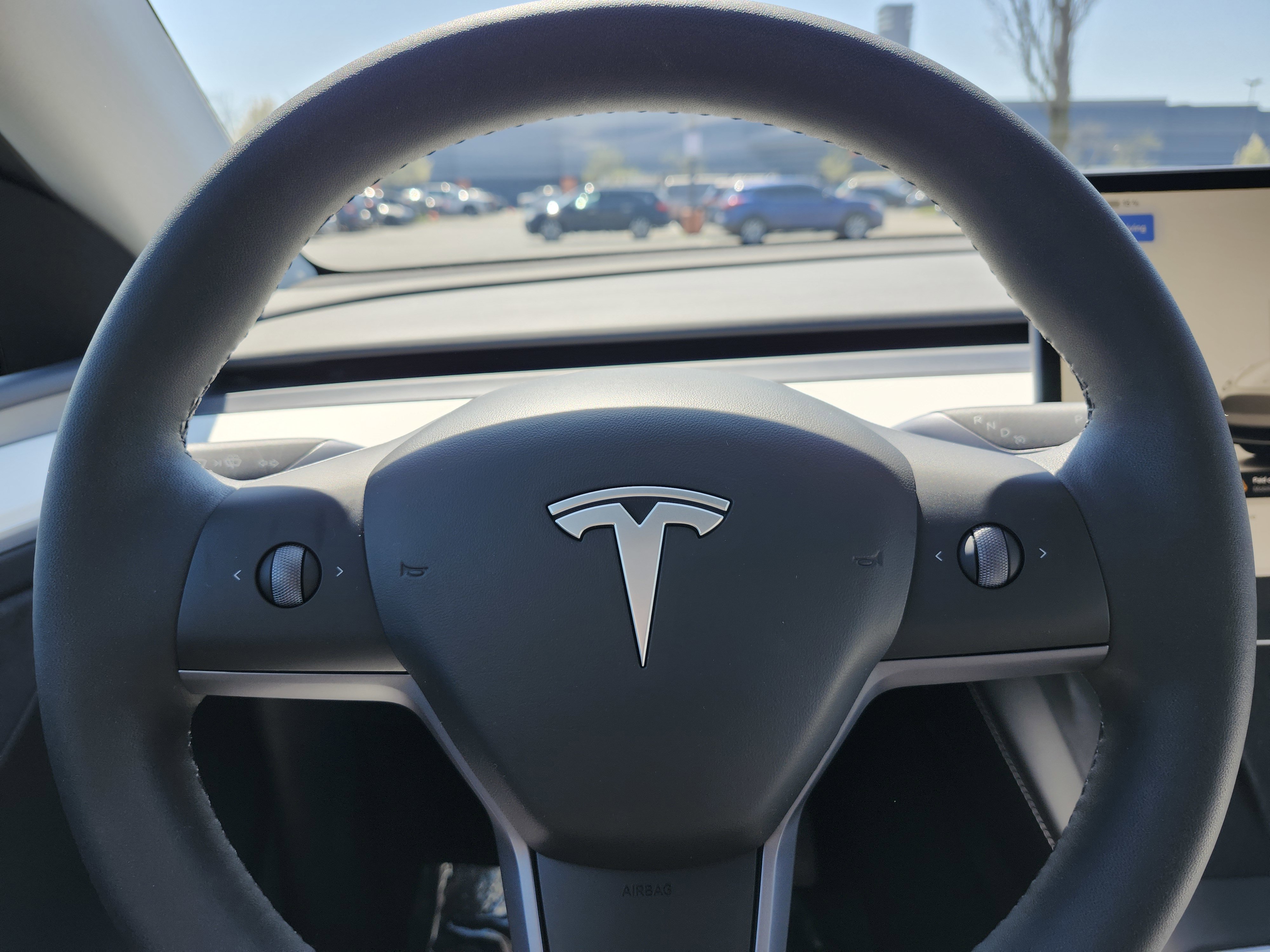 Used 2024 Tesla Model Y Long Range AWD/4WD image 28