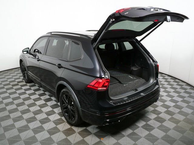 Used 2022 Volkswagen Tiguan SE R-Line FWD image 28
