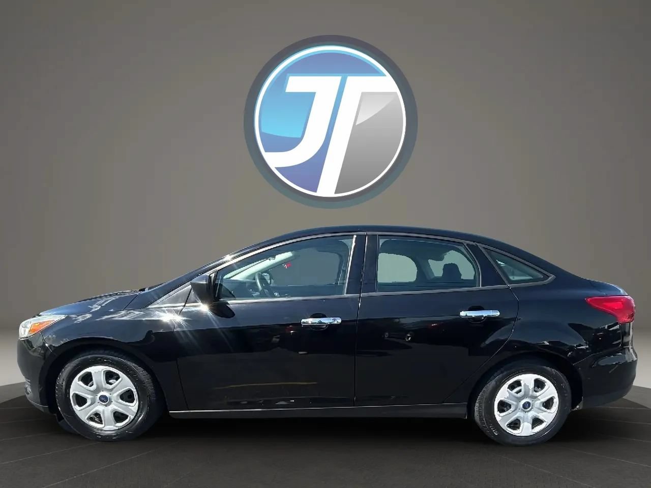 Used 2017 Ford Focus S FWD image 4