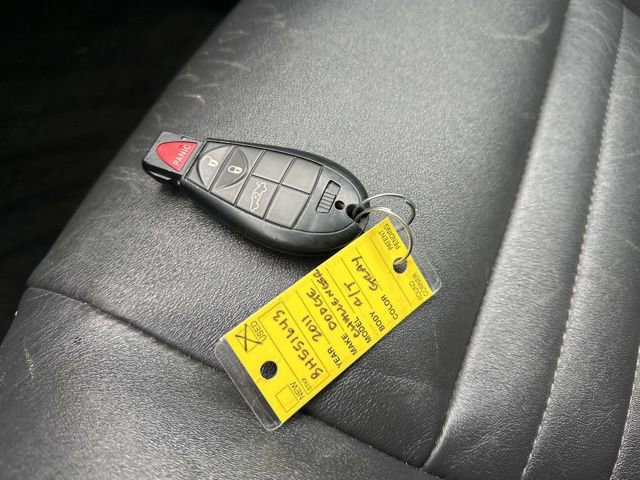 Used 2011 Dodge Challenger R/T image 31