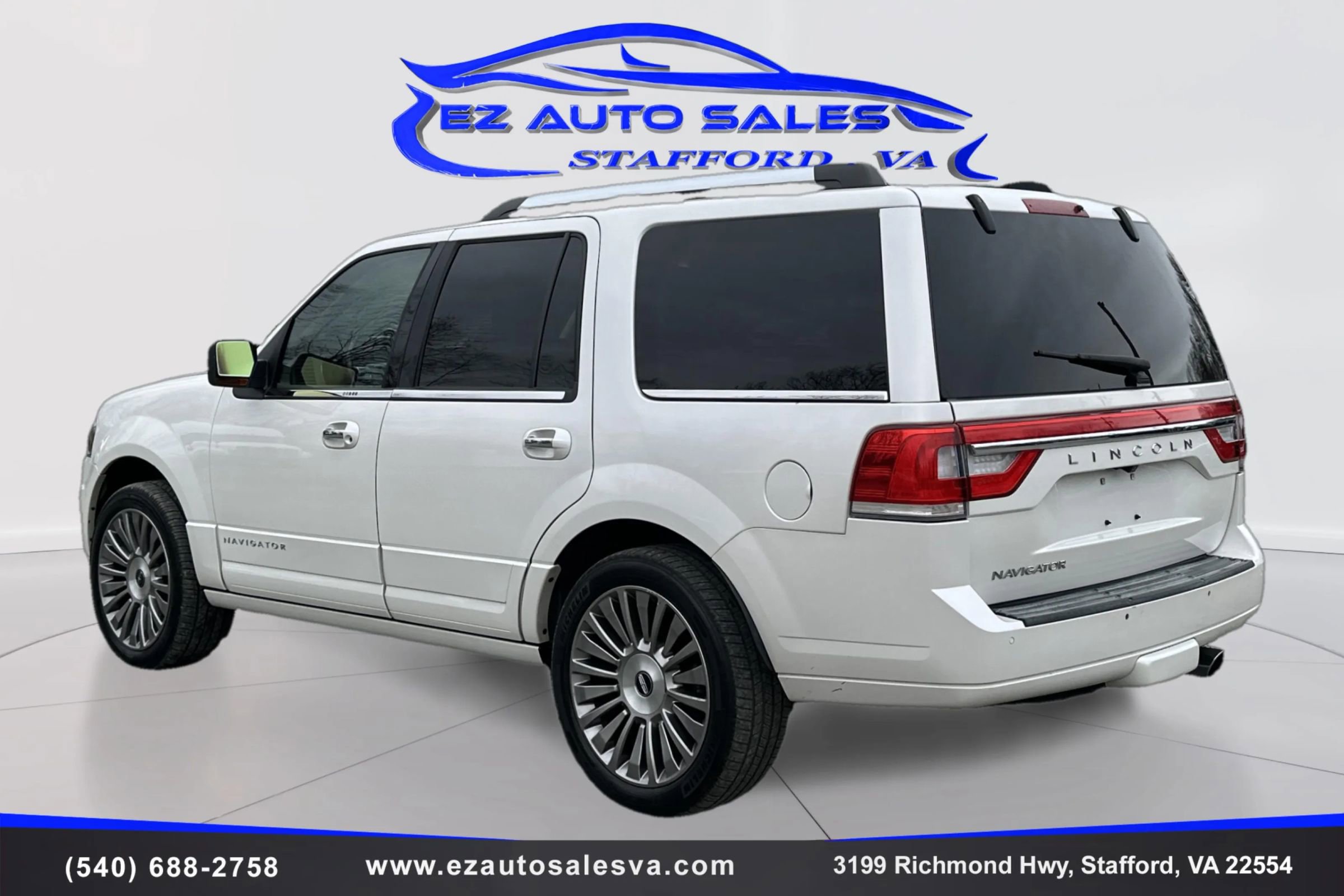 Used 2017 Lincoln Navigator Select image 7