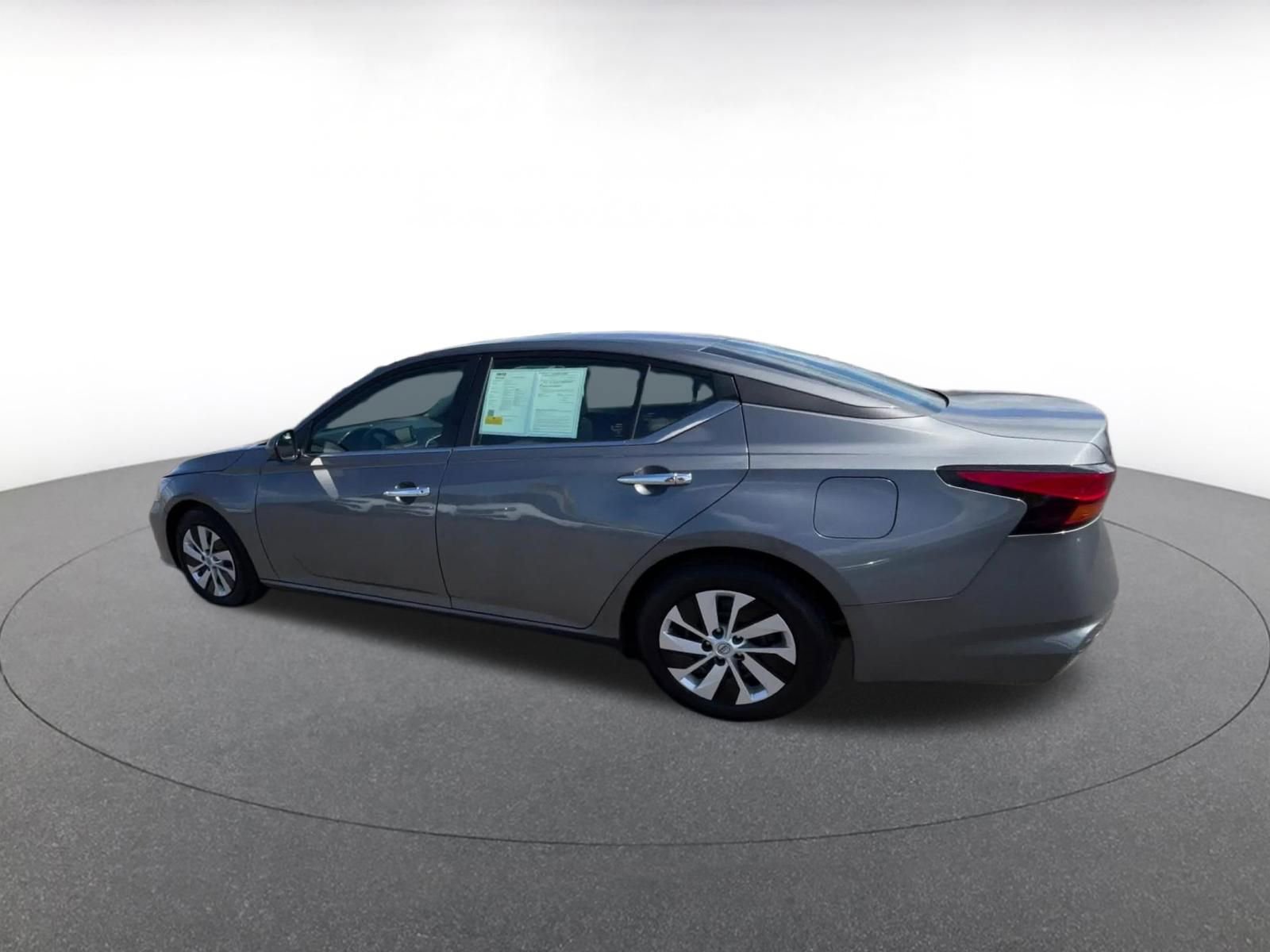 Used 2023 Nissan Altima 2.5 S FWD image 10