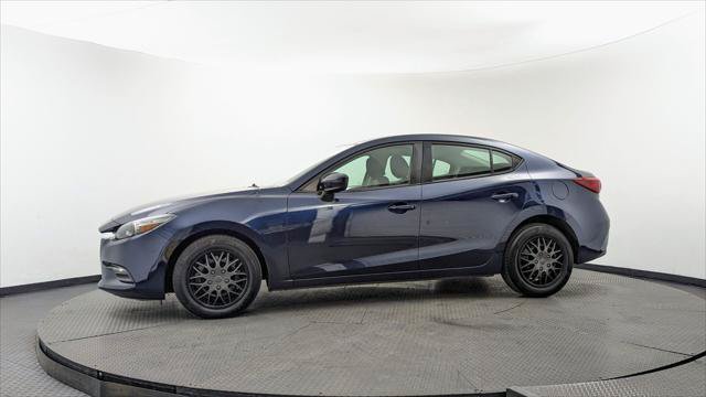 Used 2018 MAZDA MAZDA3 Sport FWD image 3