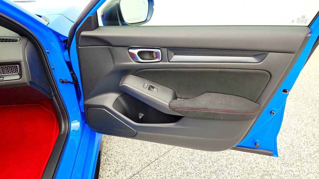 Used 2025 Honda Civic Type R image 25