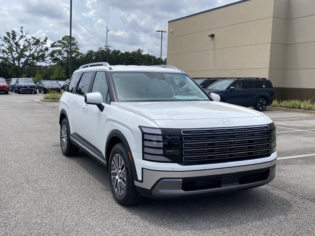 New 2026 Hyundai Palisade FWD Hybrid image 2