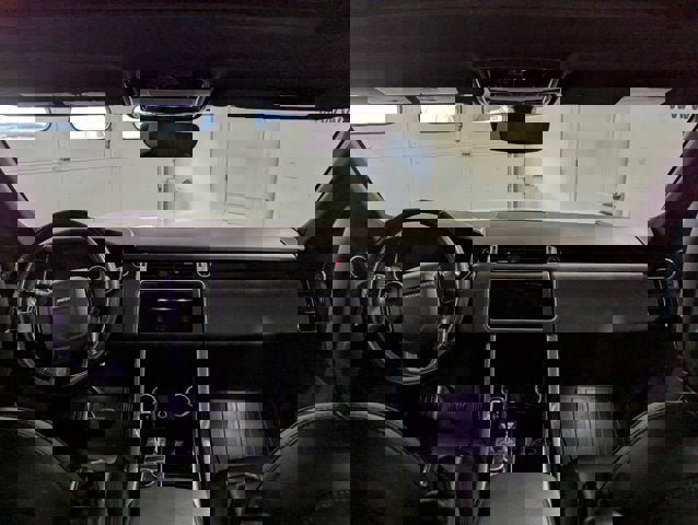 Used 2020 Land Rover Range Rover Sport HSE image 30