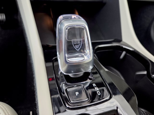 New 2026 Volvo XC40 B5 Plus w/ Protection Package Premier AWD/4WD image 26