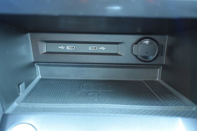 Used 2023 Volkswagen Tiguan SE image 29