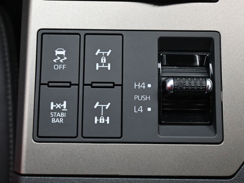 Certified 2024 Toyota Land Cruiser image 30